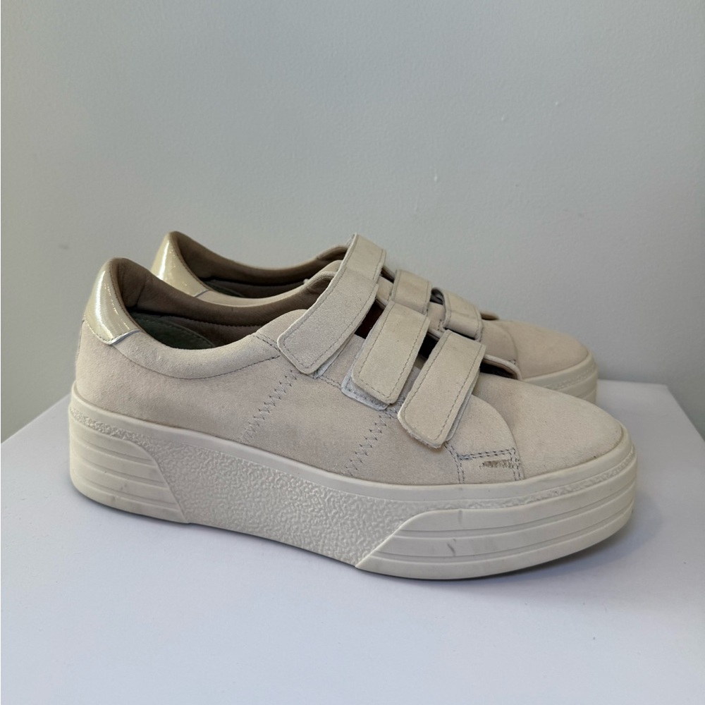 Bos. & Co Platform Suede Sneakers Color: Beige #SH-2